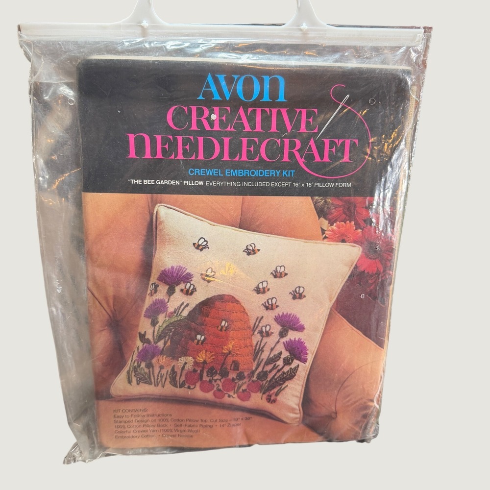 Vintage Avon Bee Garden Crewel Embroidery Pillow Kit 16x16 Bees Flowers New